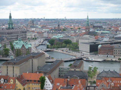 Kopenhāgena ir Dānijas galvaspilsēta un viens no Eiropas kultūras, vēstules un izklaides centriem