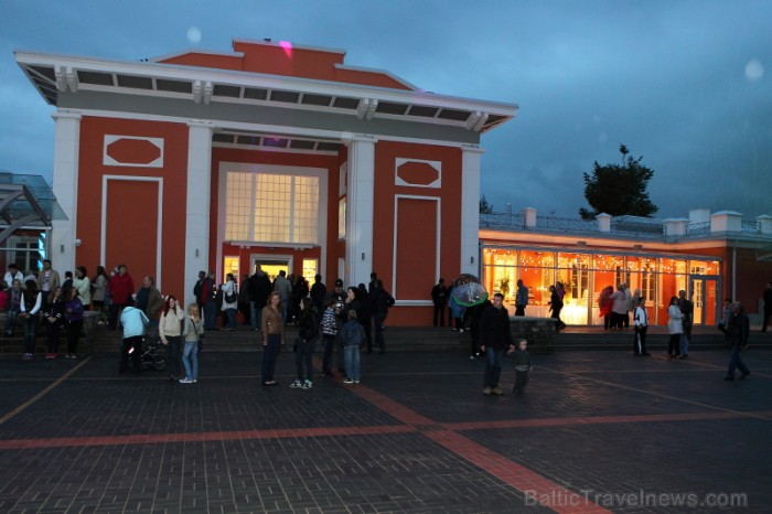 Siguldā atklāts unikāls Laimas pulkstenis un jauns tūrisma informācijas centrs Dzelzceļa stacijā. Foto: Juris Ķilkuts www.fotostudijas.lv