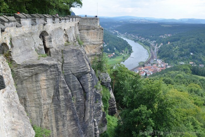 Kēnigšteinas cietoksnis. Remiro Travel piedāvā braucienus 2013. gada jūlijā un augustā uz Saksijas un Bohēmijas Šveici. Foto: www.remirotravel.lv