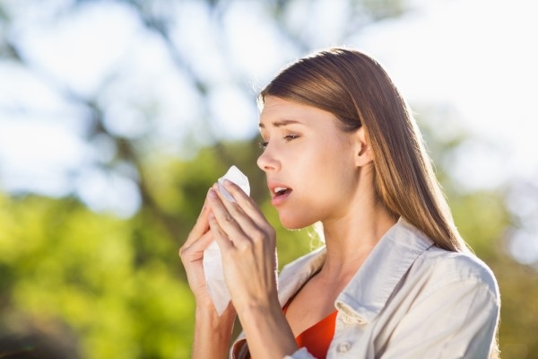 Kā tikt galā ar pavasara alerģijām