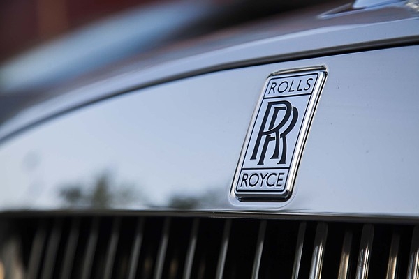 4. maijs vēsturē: tiek dibināts luksus klases autoražotājs «Rolls-Royce»