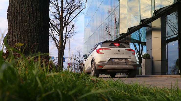 Travelnews.lv ar jauno «Renault Captur intens e-tech 160 plug-in hybrid» apceļo Latviju 294966