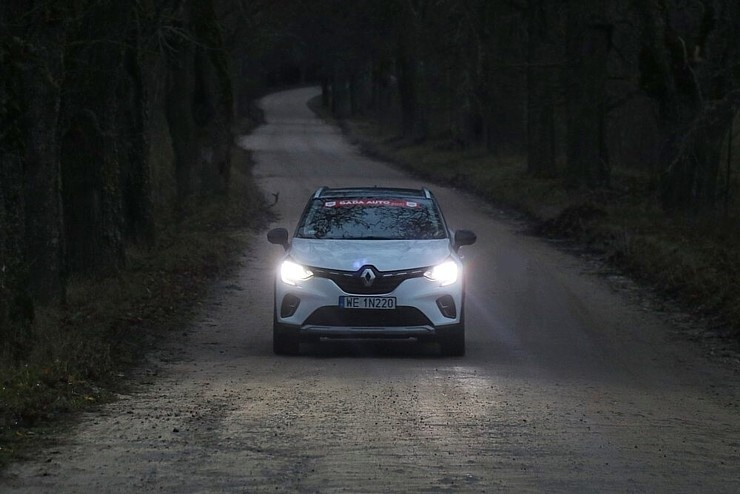 Travelnews.lv ar jauno «Renault Captur intens e-tech 160 plug-in hybrid» apceļo Latviju 294976