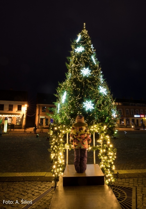 Dobeles egles iedegšanas svētki #iededzuegli. Foto: A. Šiliņš, KrauzeVision 295411