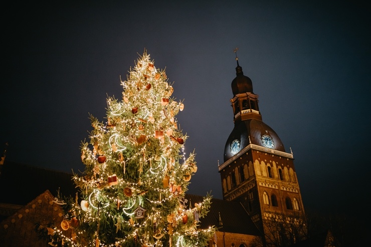 Kraukšķīga un salda - Rīga uz Zeimaassvētkiem. Foto: Kārlis Liepa 295449