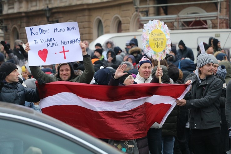 Rīgā norisinājās vairāki protesti pret ierobežojumiem 295458