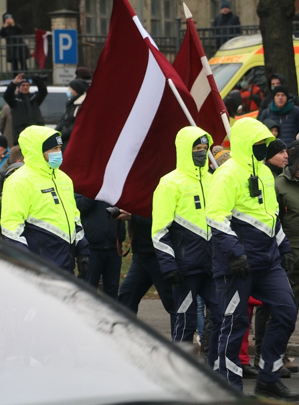 Rīgā norisinājās vairāki protesti pret ierobežojumiem 295474