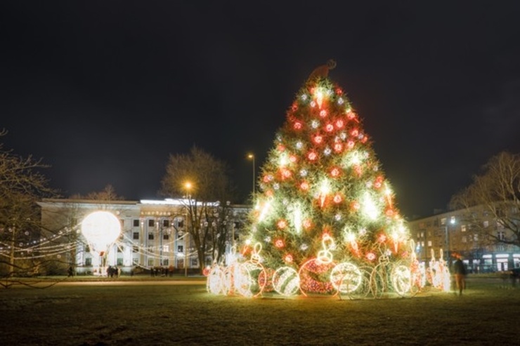 Ziemassvētki ir brīnumu laiks - ieskaties Liepājas rotās. Foto: Kārlis Volkovskis 295523