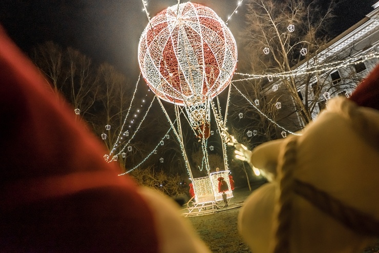 Ziemassvētki ir brīnumu laiks - ieskaties Liepājas rotās. Foto: Kārlis Volkovskis 295526