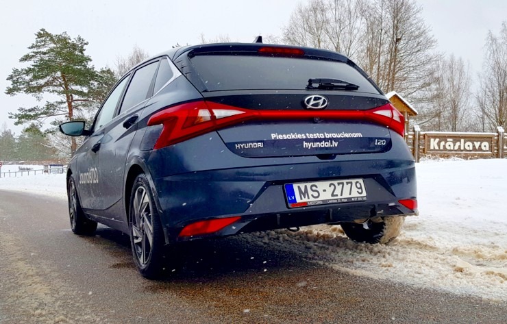 Travelnews.lv apceļo Kurzemi un Latgali ar jauno «Hyundai i20 1.0 T-GDI 48V» 297314