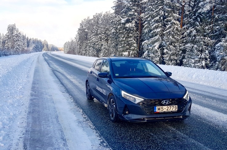Travelnews.lv apceļo Kurzemi un Latgali ar jauno «Hyundai i20 1.0 T-GDI 48V» 297332