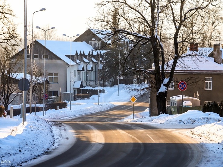 Madona ieslīgst ziemas apskāvienos. Foto: Madona.lv 297624