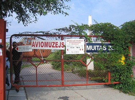 Aviācijas muzejs ir jauka atpūtas vieta, ko der apskatīt, ja nākas lidostā uzturēties ilgāku laika sprīdi Aviācijas muzejs ir jauka atpūtas vieta, ko der apskatīt, ja nākas lidostā uzturēties ilgāku laika sprīdi 15973