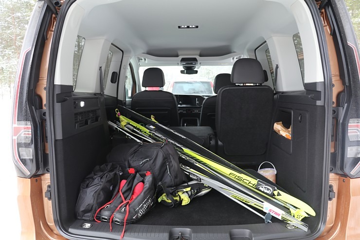 Travelnews.lv ceļo ar jauno «VW Caddy 5»un iepazīst Ikšķiles Zilo kalnu slēpošanas trasi 297710