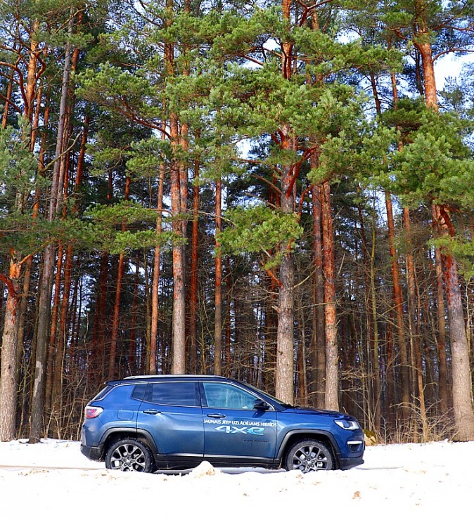 Travelnews.lv apceļo Latviju ar jauno «Jeep Compass 4xe» no oficiālā pārstāvja «Autobrava» 297897