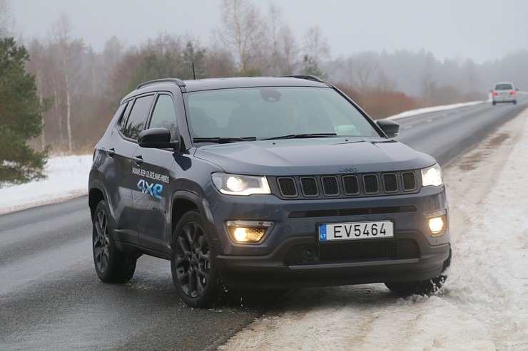 Travelnews.lv apceļo Latviju ar jauno «Jeep Compass 4xe» no oficiālā pārstāvja «Autobrava» 297901