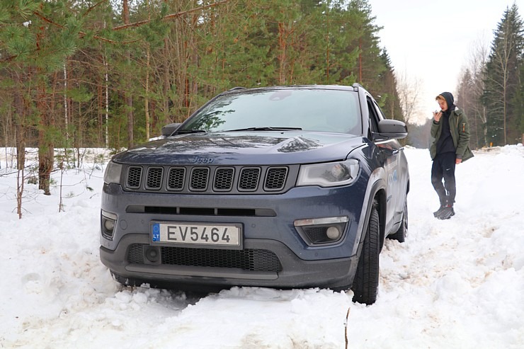 Travelnews.lv apceļo Latviju ar jauno «Jeep Compass 4xe» no oficiālā pārstāvja «Autobrava» 297902