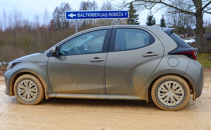Travelnews.lv sadarbībā ar auto nomu «Sixt Latvija» apceļo Latviju ar jauno «Toyota Yaris Hybrid» 298122