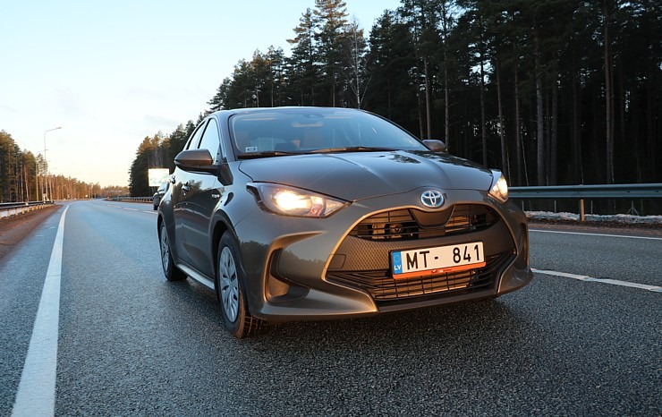 Travelnews.lv sadarbībā ar auto nomu «Sixt Latvija» apceļo Latviju ar jauno «Toyota Yaris Hybrid» 298109