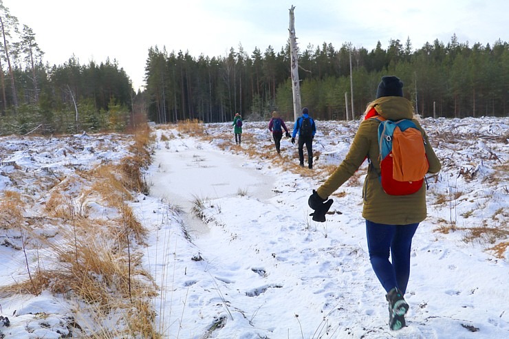 Travelnews.lv dodas 37 km pārgājienā Dundagas apkārtnē 3.daļa 298262