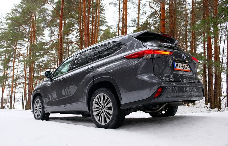 «Sixt Latvija» saņem jaunas «Amserv Motors» automašīnas «Toyota Highlander 2.5 Hybrid AWD Executive» 298497