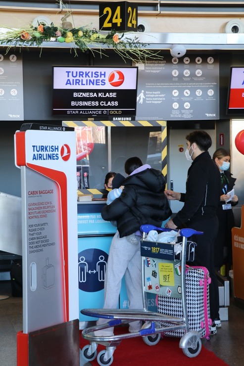 Pēc 375 dienu prombūtnes lidsabiedrības «Turkish Airlines» lidmašīna ir atkal Rīgas lidostā 299134