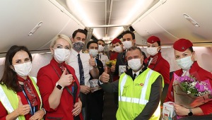Pēc 375 dienu prombūtnes lidsabiedrības «Turkish Airlines» lidmašīna ir atkal Rīgas lidostā 24