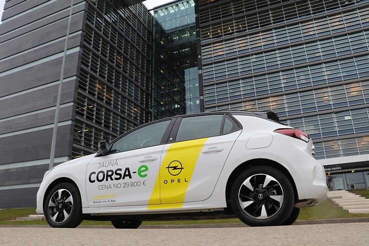Travelnews.lv ar jauno elektrisko vāģi «Opel Corsa-e» apceļo Vidzemi 299785