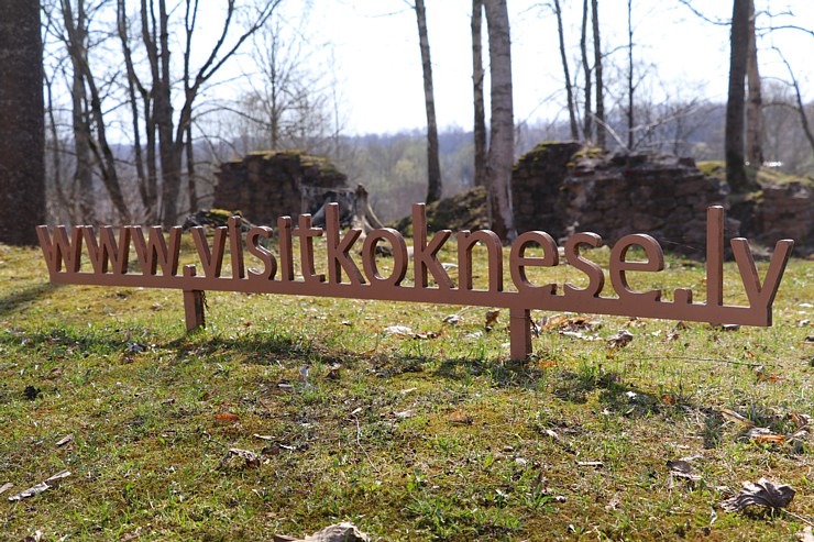 Kokneses parks starp Pērses un Daugavas krastiem ir burvīga atpūtas un pastaigu vieta 300084