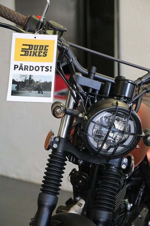 Travelnews.lv apmeklē pilsētas motociklu tirgotavu «Dude Bikes» Rīgā 300095