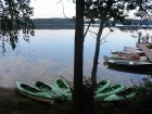 Kempingā ir iespējama kanoe un citu aktīvu sporta veida inventāru noma. 11