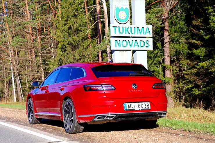 Travelnews.lv apceļo Latviju ar skaisto «Volkswagen Arteon Shooting Brake» 300328