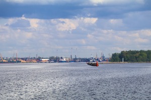 Travelnews.lv apmeklē Rietumu molu, Daugavgrīvas bāku un piedzīvo reņģu ķeršanu 31