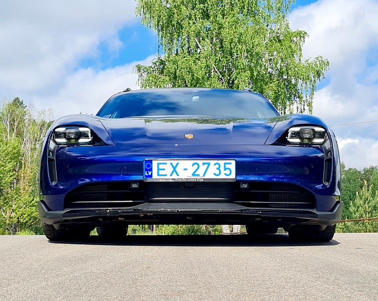 Travelnews.lv ar elektrisko «Porsche Taycan Cross Turismo» dodas Biķernieku sporta trasē un meža bezceļos Travelnews.lv ar elektrisko «Porsche Taycan Cross Turismo» dodas Biķernieku sporta trasē un meža bezceļos 301508