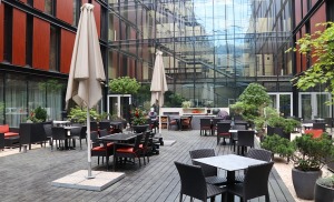Travelnews.lv izbauda viesnīcas restorāna «CUT» vasaras terases ēdienkartes piedāvājumu 5