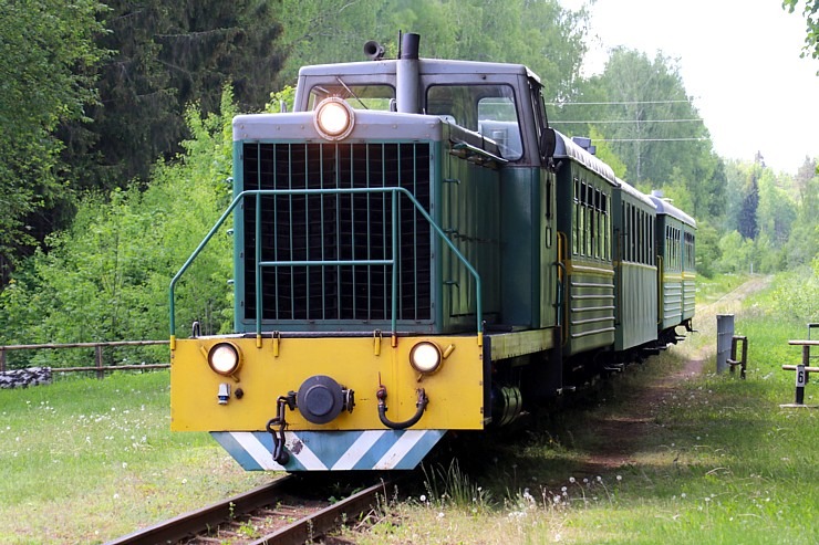 Travelnews.lv Stāmerienas dzelzceļa stacijā sagaida bānīti Gulbene-Alūksne 302370