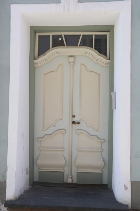 Travelnews.lv apciemo Tallinu un izveido vairāk nekā 50 vecpilsētas durvju kolekciju 302580