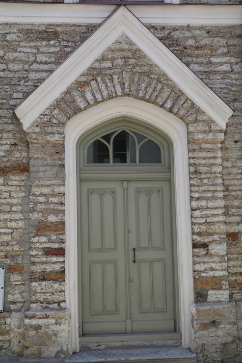Travelnews.lv apciemo Tallinu un izveido vairāk nekā 50 vecpilsētas durvju kolekciju 302595