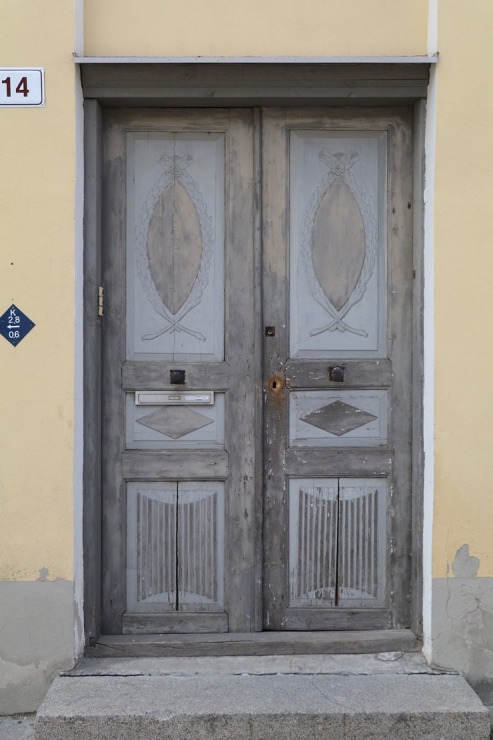 Travelnews.lv apciemo Tallinu un izveido vairāk nekā 50 vecpilsētas durvju kolekciju 302602