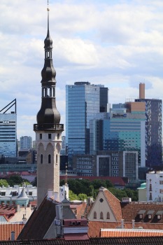 Travelnews.lv fotopiezīmes: Tallinas vecpilsēta slavējas ar viduslaiku torņiem 8