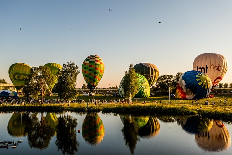 Gaisa balonu šovs Daugavpilī un Daugavpils no putna lidojuma 303226