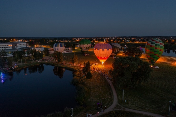 Gaisa balonu šovs Daugavpilī un Daugavpils no putna lidojuma 303228