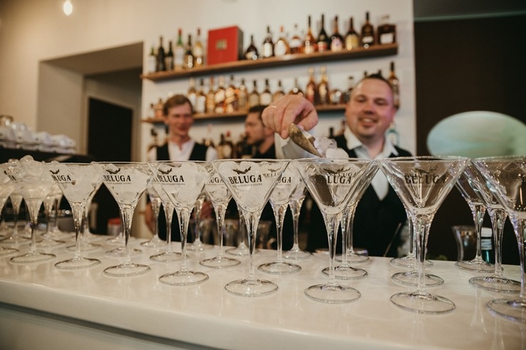 Ar krāšņu ballīti Rīgā tiek atklāts restorāns «Principal» 303968