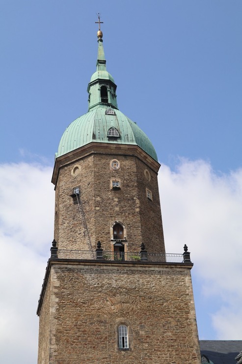 Travelnews.lv apmeklē vienīgo Eiropas ģimeni, kura pastāvīgi dzīvo Annabergas-Buholcas  baznīcas tornī 42 metru augstumā 304581