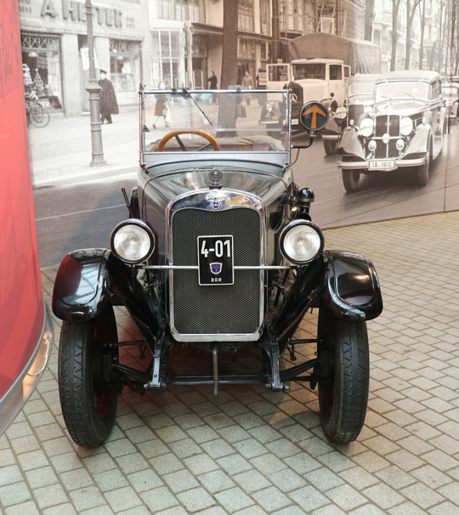 Travelnews.lv apmeklē vietu, kur dzima auto zīmols «AUDI» - «August Horch Museum Zwickau» Cvikavā 304929