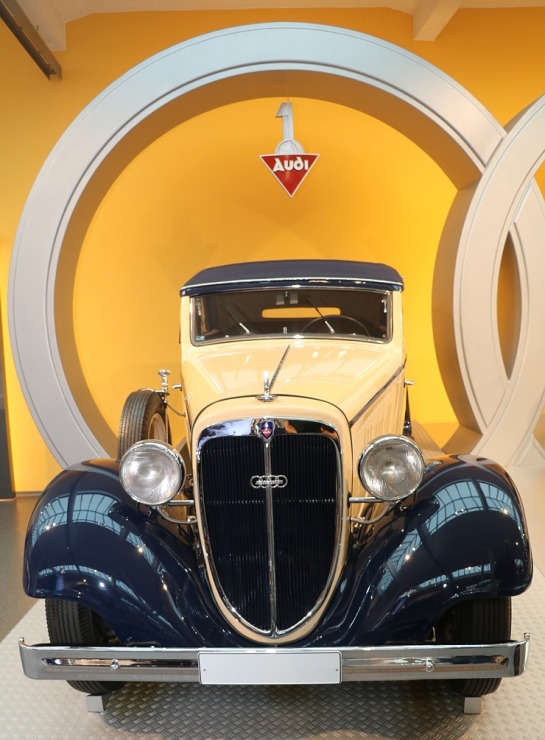 Travelnews.lv apmeklē vietu, kur dzima auto zīmols «AUDI» - «August Horch Museum Zwickau» Cvikavā 304940