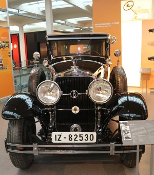 «Audi» zīmola faniem noteikti jāapmeklē muzejs «August Horch Museum Zwickau» Cvikavā 3