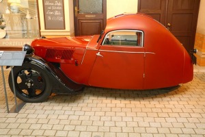 «Audi» zīmola faniem noteikti jāapmeklē muzejs «August Horch Museum Zwickau» Cvikavā 34