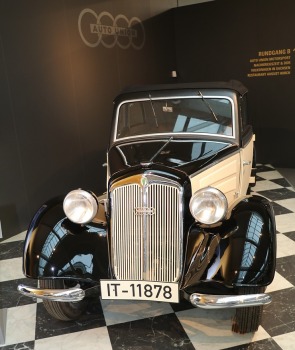 «Audi» zīmola faniem noteikti jāapmeklē muzejs «August Horch Museum Zwickau» Cvikavā 8