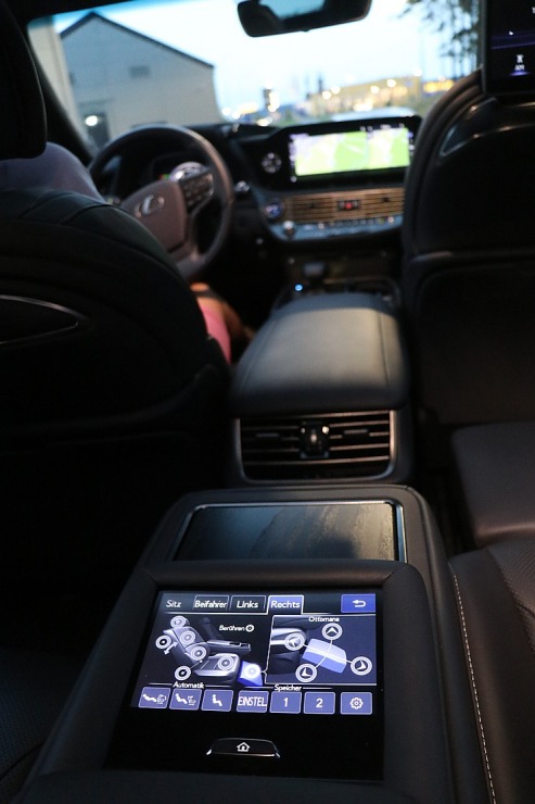 Travelnews.lv apceļo Latviju ar jauno piektās paaudzes «Lexus LS 500h AWD», kas maksā 145 000 eiro Travelnews.lv apceļo Latviju ar jauno piektās paaudzes «Lexus LS 500h AWD», kas maksā 145 000 eiro 305343
